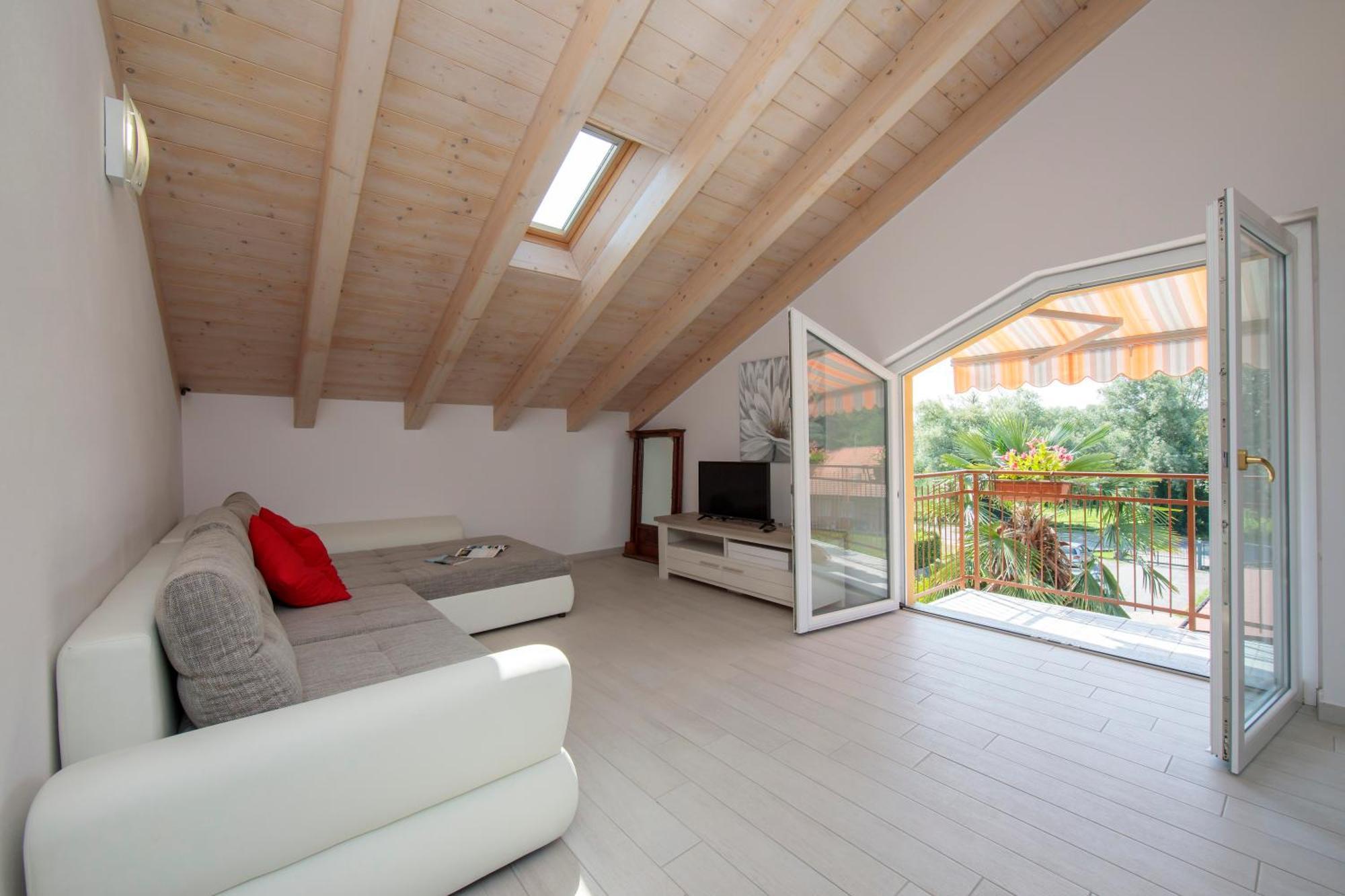 Silver Lake Apartment - Happy Rentals Angera Exteriér fotografie